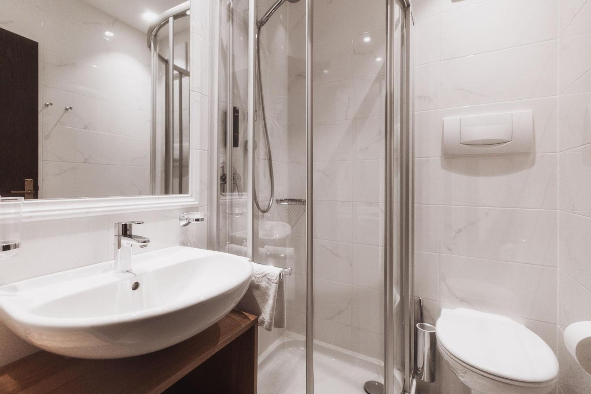 Hotel Montis - Active Nature Spa Brunico Ngoại thất bức ảnh