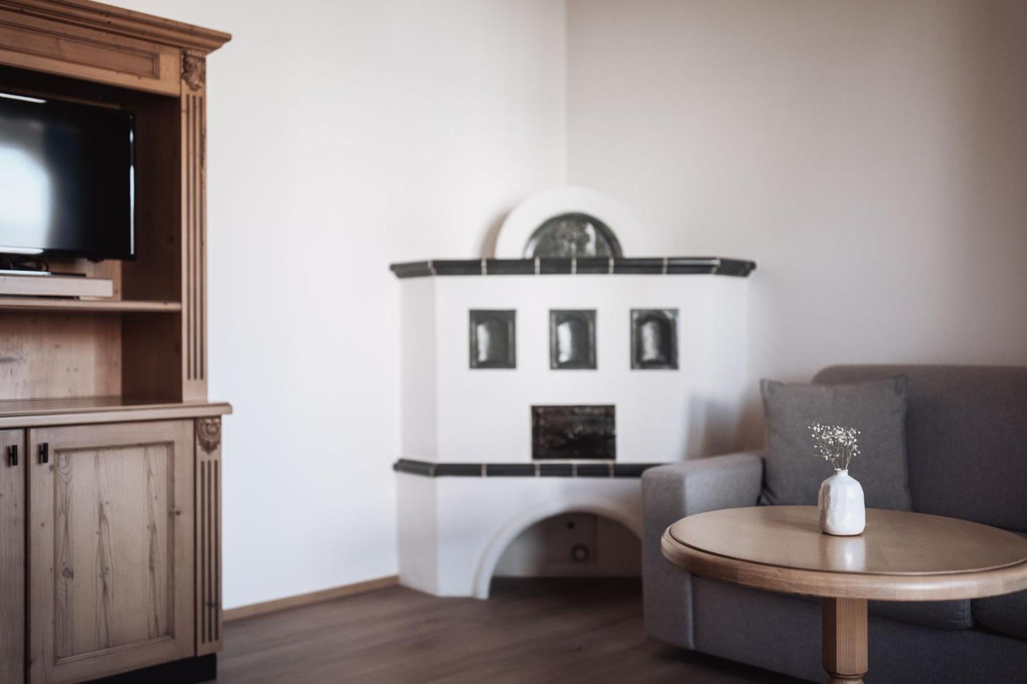 Hotel Montis - Active Nature Spa Brunico Ngoại thất bức ảnh