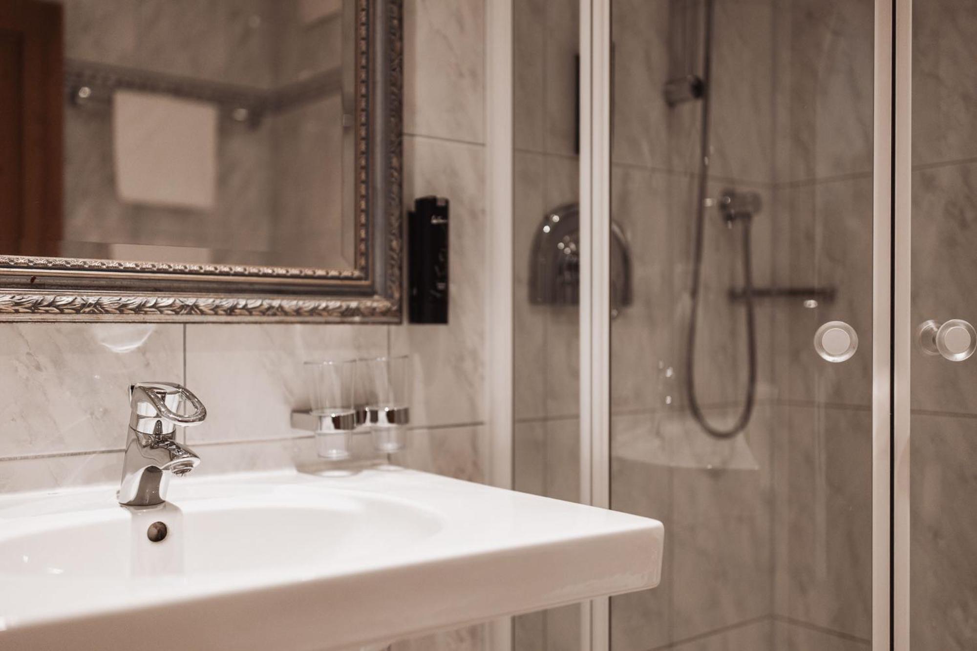 Hotel Montis - Active Nature Spa Brunico Ngoại thất bức ảnh